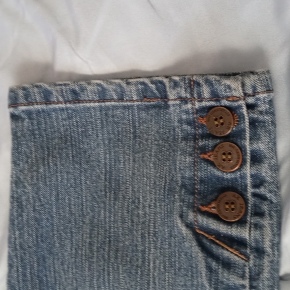 Women jean capris - Picture 3 of 6